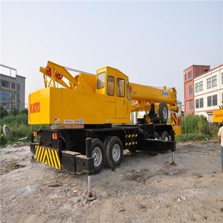 Kato mobile crane 55t